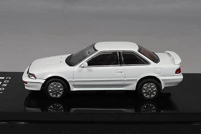 ホビージャパン 1/64 トヨタ カローラ レビン GT APEX AE92