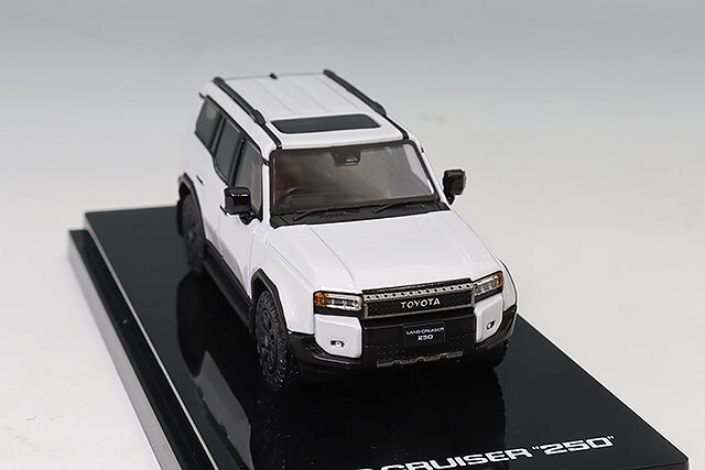 ホビージャパン 1/64 トヨタ ランドクルーザー 250 ZX ファースト