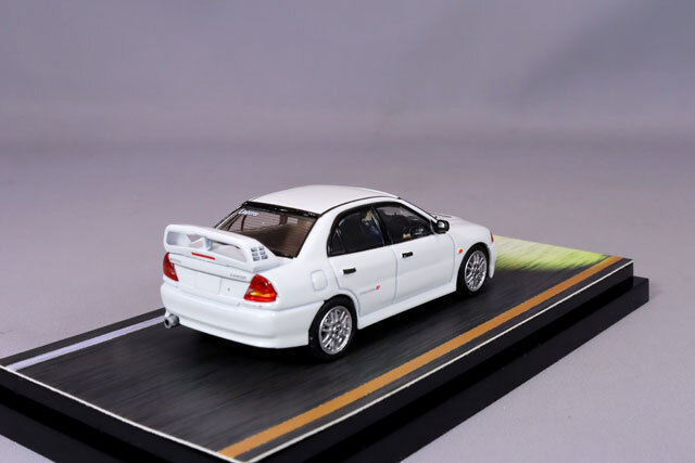 ホビージャパン 1/64 三菱 ランサー RS エボリューション IV 頭文字D
