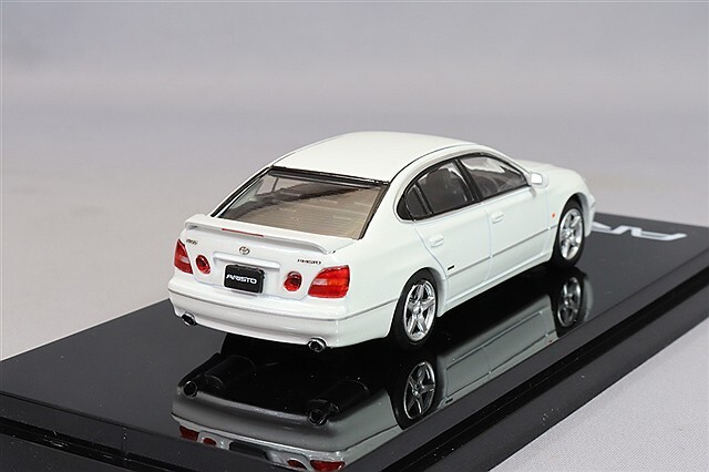ホビージャパン 1/64 トヨタ アリスト V300 VERTEX EDITION 前期型