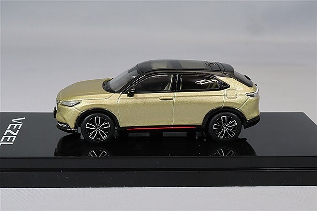 ホビージャパン 1/64 ホンダ ヴェゼル e:HEV PLaY サンドカーキパール