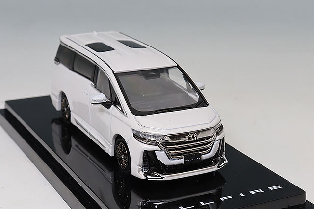 ホビージャパン 1/64 トヨタ ヴェルファイア Z プレミア ハイブリッド