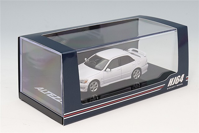 TOYOTAアルテッツァボディー 98 TOYOTA ALTEZZAのレビュー！欧州高級セダン対抗のスポーツ