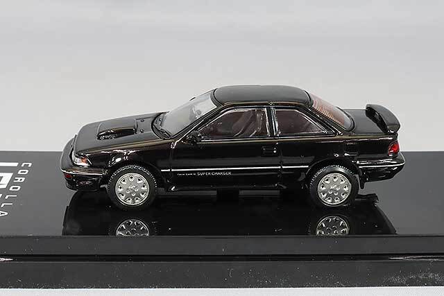 カローラ　ミニカー トヨタ カローラ ミニカー Whiteの通販 by 87's shop｜ラクマ