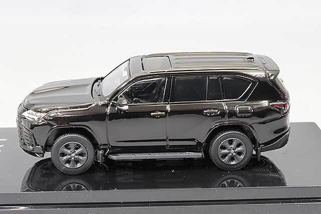 【LEXUS】新品✨ボディバック（ソフトレザー）ブラック　限定品　値下げ不可 Merchandise | LEXUS FASHION STORE - LEXUS BOUTIQUE | レクサス