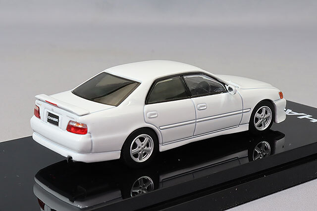 ホビージャパン 1/64 トヨタ チェイサー ツアラー V (JZX100) 1998