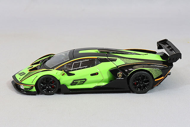 HUNG HING TOYS 1/64 ランボルギーニ エッセンサ SCV12 (Verde Silvans)