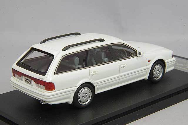 ハイストーリー 1/43 三菱 ディアマンテ ワゴン 1993 パールホワイト