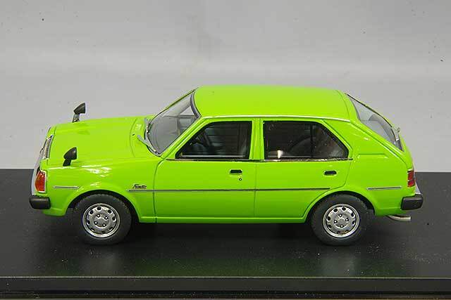 ハイストーリー 1/43 マツダ ファミリア スーパーカスタム (1978