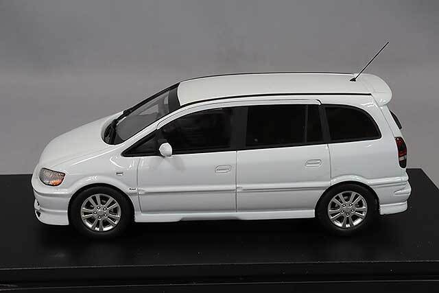 ハイストーリー 1/43 スバル トラヴィック Sパッケージ 2001