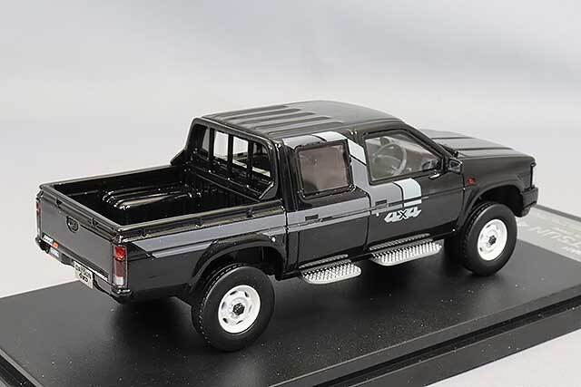 ハイストーリー 1/43 日産 ダットサン 4WD ダブルキャブ AD (1985