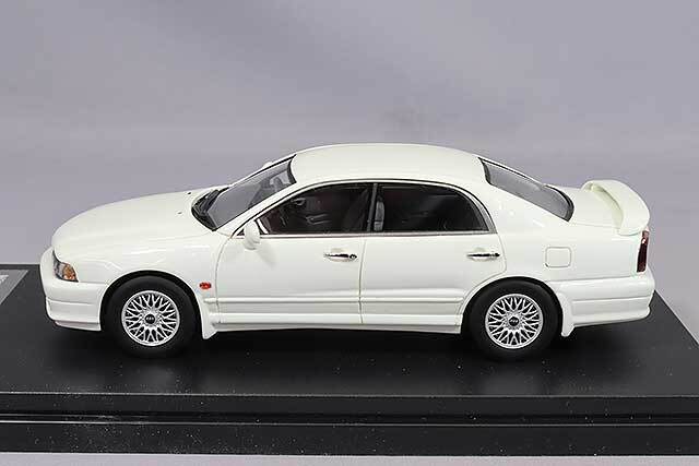 ハイストーリー 1/43 三菱 ディアマンテ 30M SE (1995) フェアリーホワイト