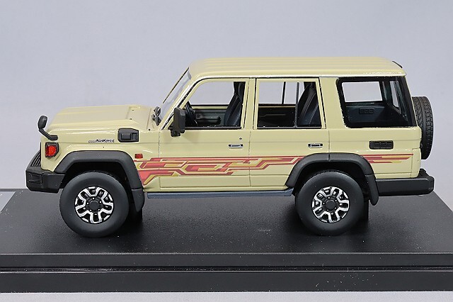ハイストーリー 1/43 トヨタ ランドクルーザー 70 AX 2023 ベージュ＋ 