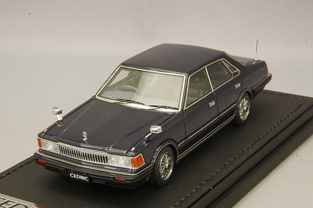 イグニッションモデル 1/43 日産 セドリック (P430) 4ドア HT 280E 