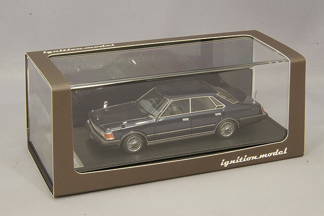 イグニッションモデル 1/43 日産 セドリック (P430) 4ドア HT 280E 