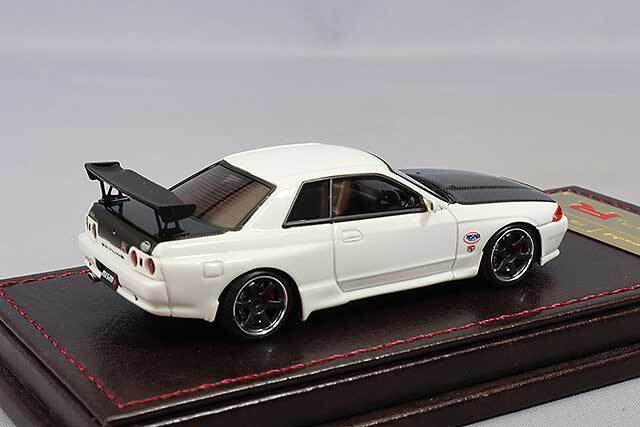 イグニッションモデル 1/64 日産 スカイライン GT-R ニスモ (R32) ホワイト
