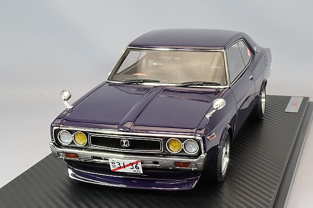 イグニッションモデル 1/18 日産 ローレル 2000SGX (C130) パープル 