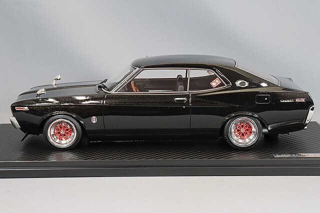 イグニッションモデル 1/18 日産 ローレル 2000SGX (C130) メタリック 