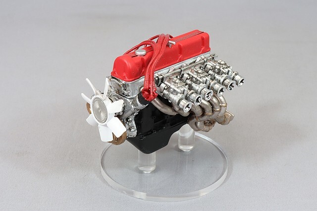 イグニッションモデル 1/18 スカイライン 弥生 L6エンジン付き 限定品 海外並行品 イグニッションモデル 1/18 日産 スカイライン 2000 GT-X