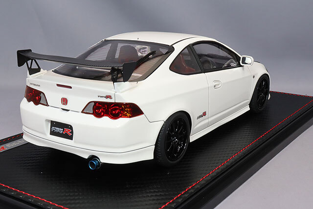 イグニッションモデル インテグラタイプR 1/18 ホワイト 明日！！1/18スケール エンジン付 WEB限定「インテグラ(DC2