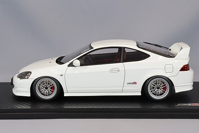 イグニッションモデル 1/18 ホンダ インテグラ (DC5) タイプR ホワイト