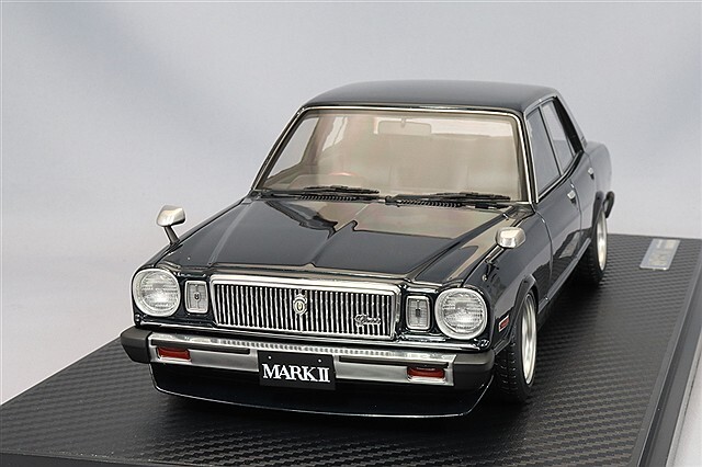1/18 イグニッションモデル トヨタ コロナマークⅡ セダン グランデ ブタ目 1/18 イグニッションモデル トヨタ コロナマークⅡ セダン