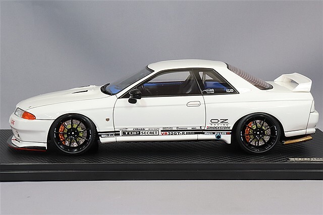 イグニッションモデル 1/18 トップシークレット GT-R (VR32) ホワイト