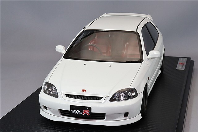 イグニッションモデル 1/18 EK9 ホワイト イグニッションモデル 1/18 ホンダ シビック (EK9) タイプR