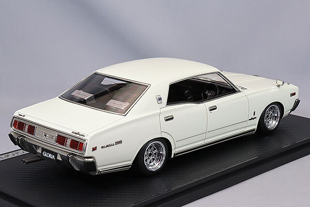 イグニッションモデル 1/18 日産 グロリア ブロアム (330) ホワイト