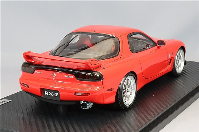 イグニッションモデル 1/18 マツダ RX-7 (FD3S) スピリットR