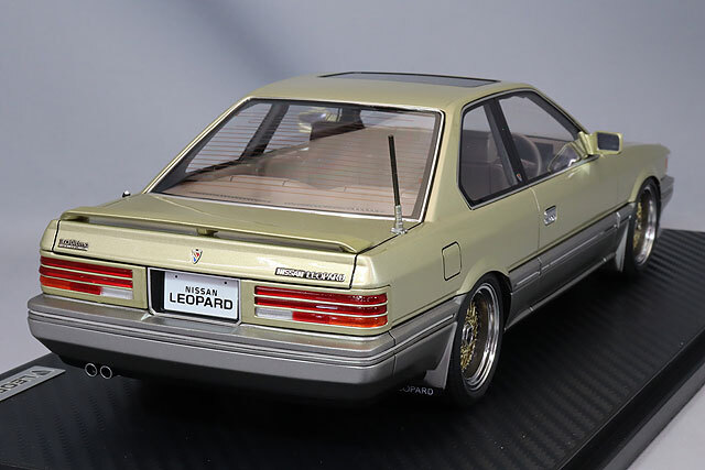 イグニッションモデル 1/18 ニッサン レパード 3.0 アルティマ