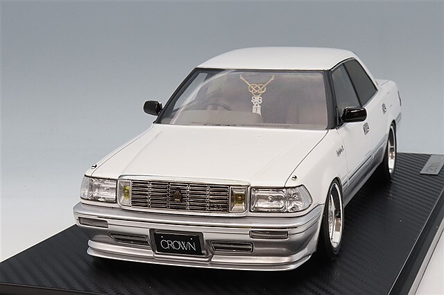 イグニッションモデル 1/18 トヨタ クラウン ロイヤル サルーン G (130
