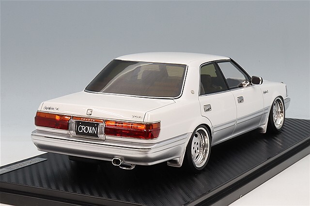 イグニッションモデル 1/18 トヨタ クラウン ロイヤル サルーン G (130