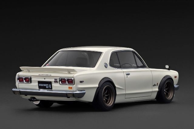 イグニッションモデル スカイライン GT-R ホワイト 予約品】 イグニッションモデル 1/18 日産 スカイライン 2000 GT-R