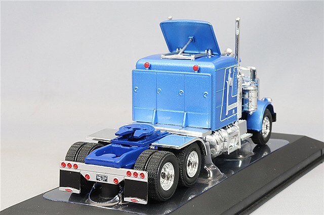 イクソ 1/64 ピータービルト 359 1973 ブルー