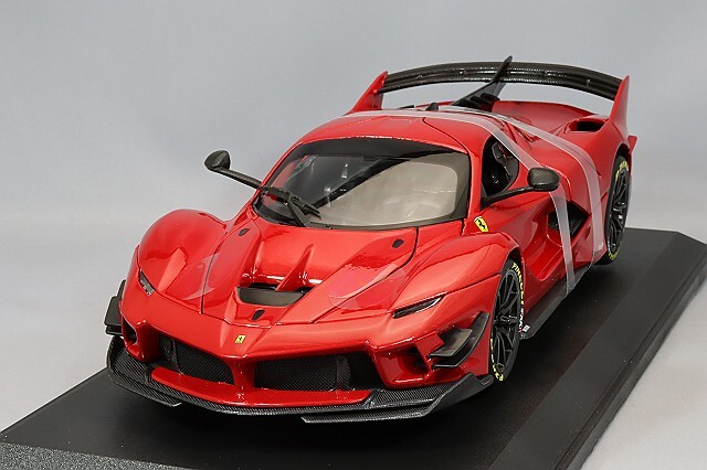 ブラゴ　1/18　 FXX-K EVO レッド フェラーリ Burago　赤 Bburago（ブラーゴ） セール！ Burago 1/18 Ferrari FXX K EVO レッド