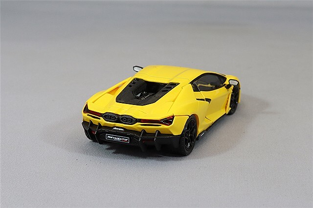 ランボルギーニ ミニカー イエロー 1/64 ランボルギーニ ウラカン イエロー 1／64 ミニカー スーパーカー