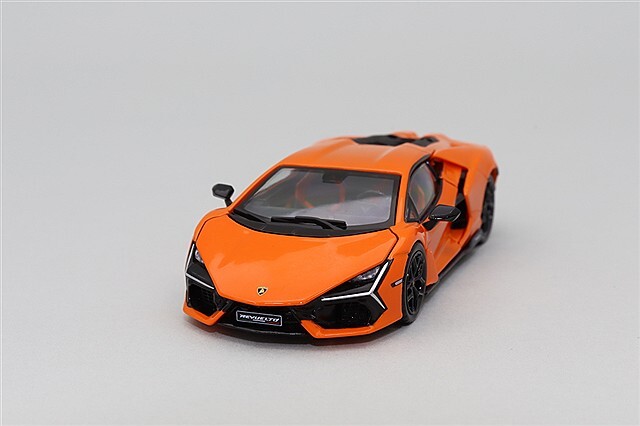 Hung Hing Toys 1/64 ランボルギーニ レヴェルト フル開閉
