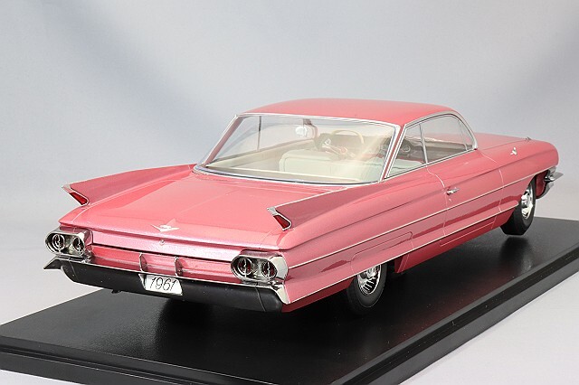 KKスケール 1/18 キャデラック シリーズ 62 クーペ デビル 1961