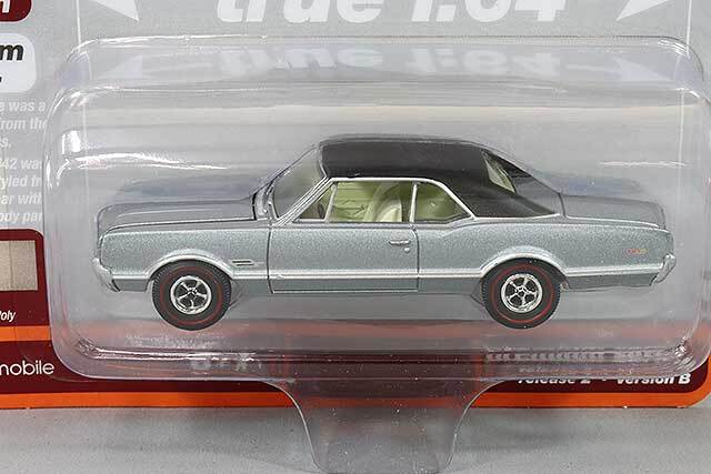 オートワールド 1/64 1966 オールズモビル 442 シルバーミスト