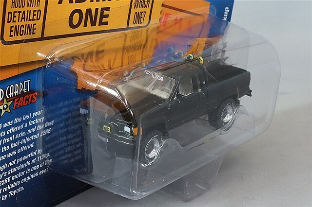 ジョニーライトニング 1/64 1985 トヨタ SR5 ブラック 