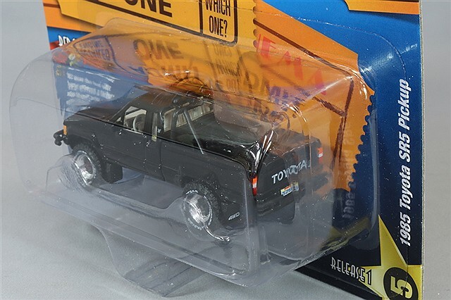 スマイリー ジョニーライトニング 1/64 1985 トヨタ SR5 ブラック 