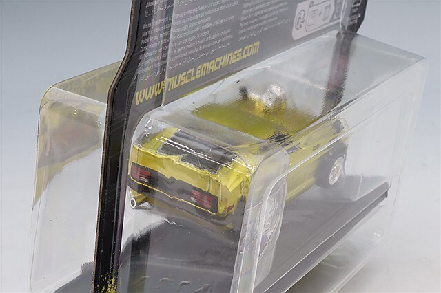 マイスト マッスルマシーンズ シリーズ 1/64 ダットサン 240Z 1972