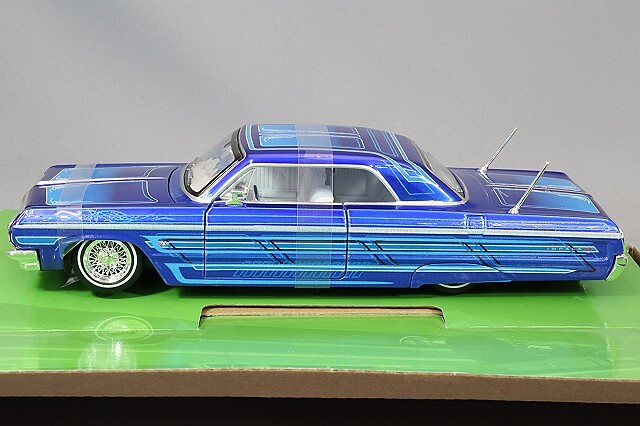 Maisto 1964 シボレー・インパラ SS ローライダー(ブルー) Amazon.co.jp: Maisto（マイスト） 1/26 シボレー インパラ 1964