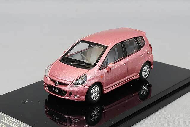 GCD 1/64 ホンダ フィット GD 右ハンドル ピンク