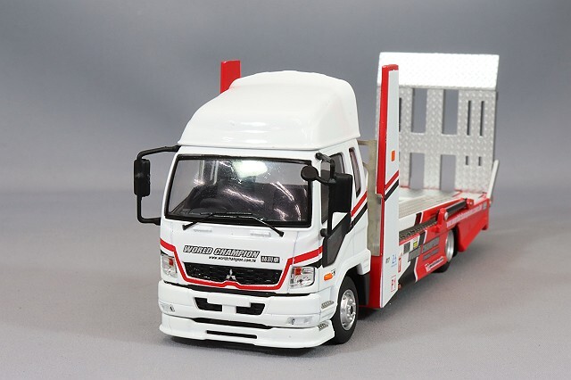 GCD 1/64 三菱 FUSO トラック ダブルデッカートレーラー 