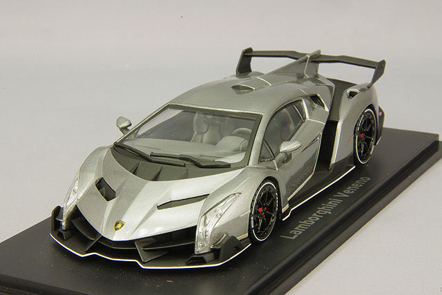 京商 1/43 ランボルギーニ ヴェネーノ グレー/ホワイトライン 