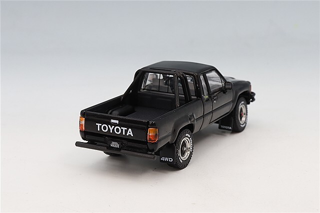 GCD 1/64 トヨタ ハイラックス SR5 エクストラキャブ 1985 左ハンドル