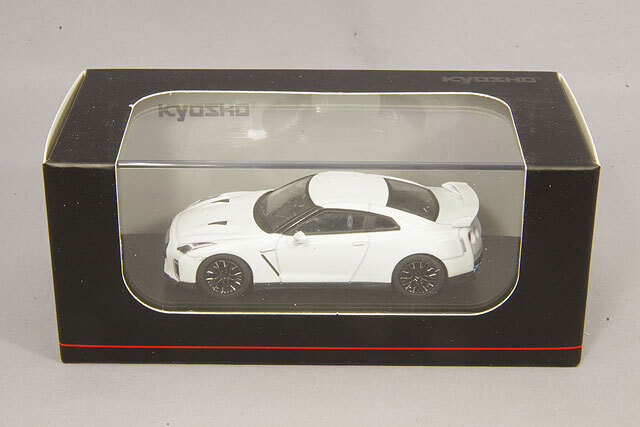 宮沢模型流通限定 京商 1/64 日産 GT-R R35 ホワイト