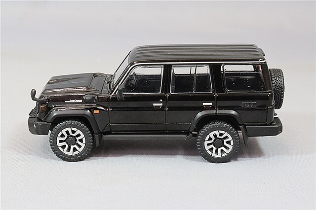 GCD 1/64 トヨタ ランドクルーザー 70 右ハンドル ブラック